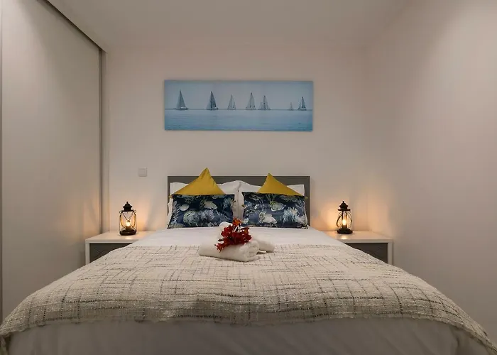 Angel's Sunset Apartment